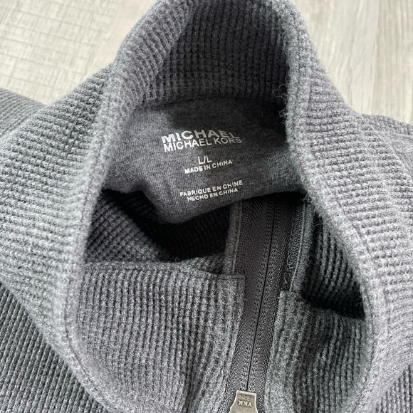 Michael Kors Men's 1/4 Quarter Zip Sweater - Charcoal Gray - Large - Picture 2 of 8